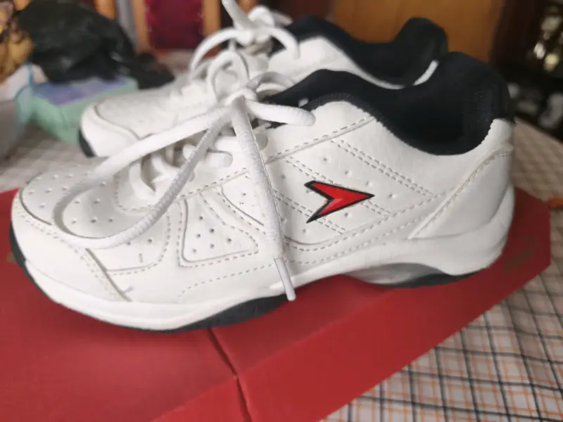 Zapatillas Reebok NRO 32 Nuevas - 3