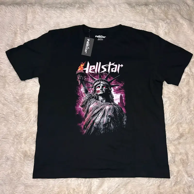 🔥Polera negra Hellstar🔥