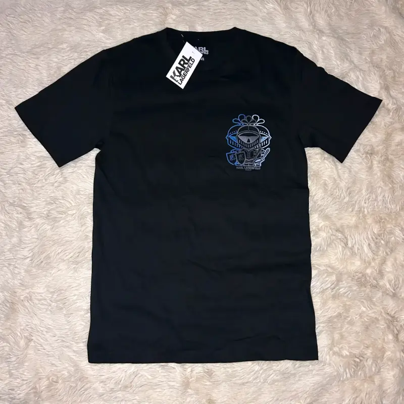 🔥Polera negra Karl Lagerfeld🔥