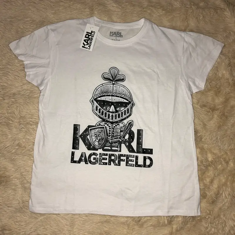 🔥Polera blanca Karl Lagerfeld🔥