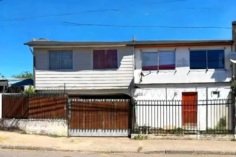 Casa grande dos pisos - 2