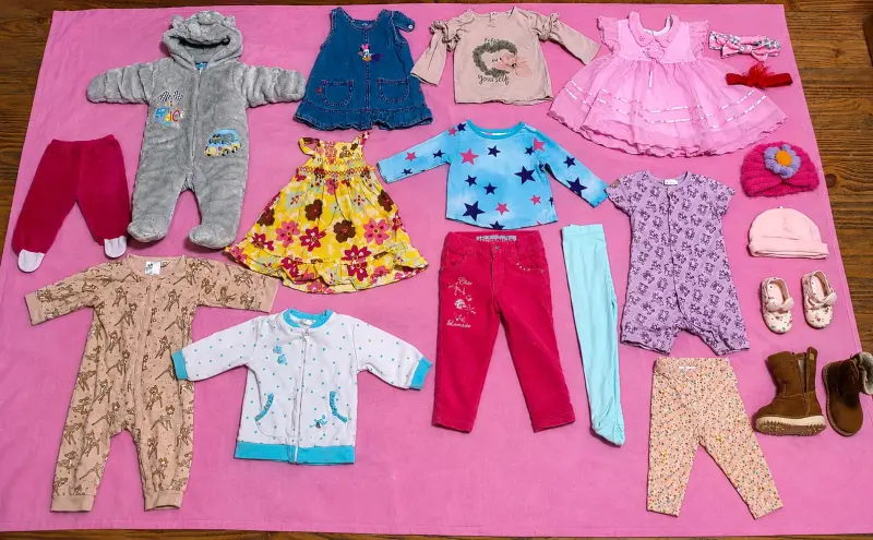 Lote de ropa infantil variada para niñas - 1