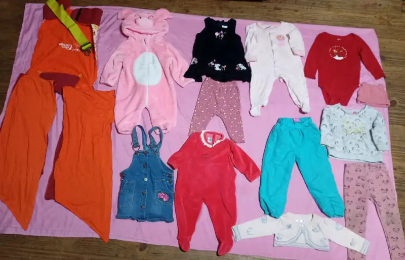 Lote de ropa infantil variada para bebé - 1