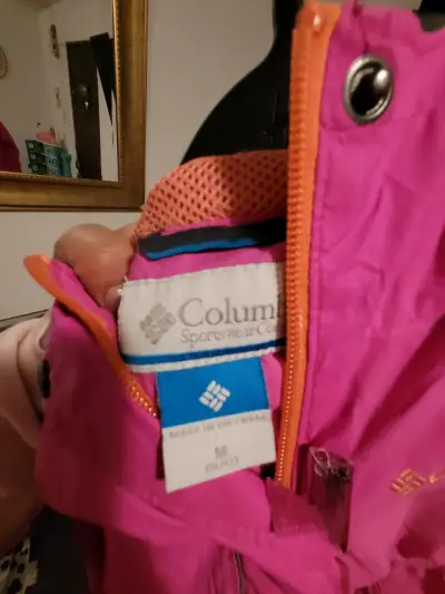 Chaqueta impermeable Columbia rosa para niña - miniatura 3