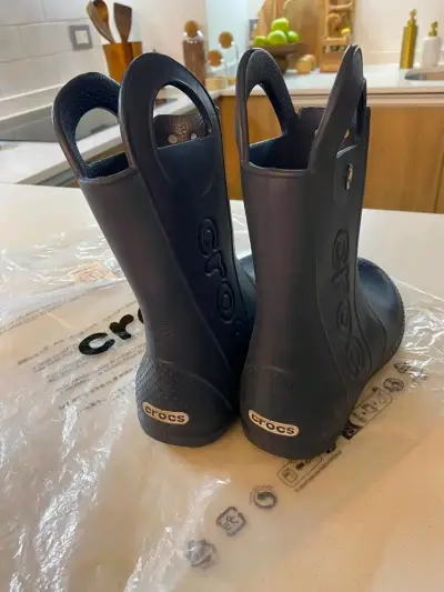 Botas Crocs azules impermeables para lluvia - miniatura 2