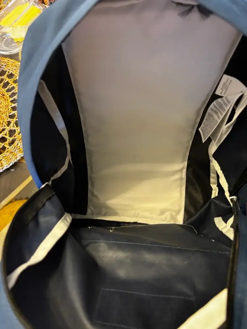 Mochila Jansport azul clásica y resistente - 2