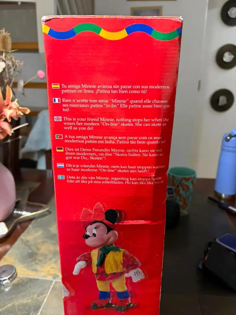 Minnie Patinadora Mickey NUEVA, CAJA SIN ABRIR - 1