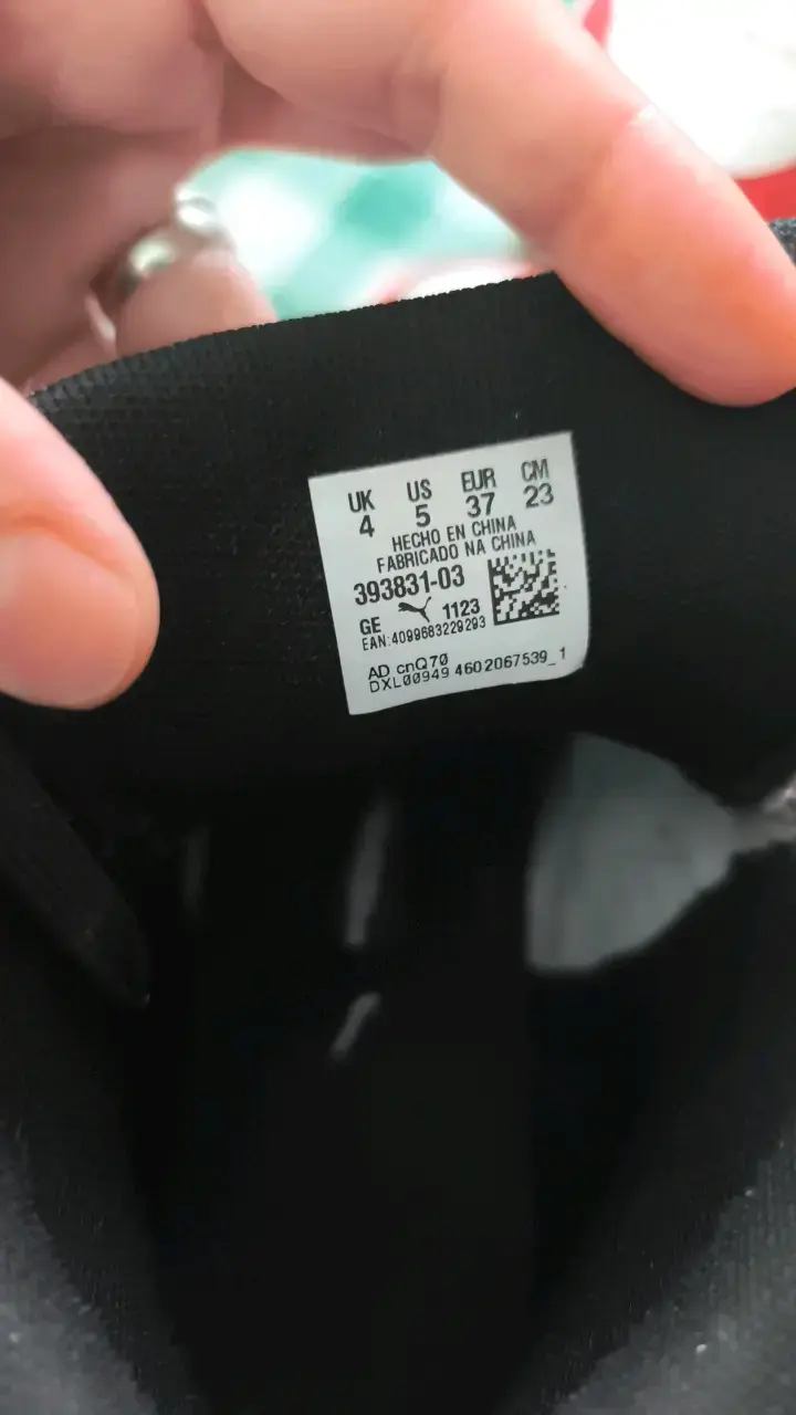 Zapatillas deportivas Puma rojas y blancas - 4