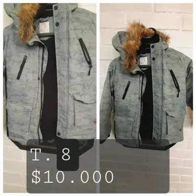 Chaqueta infantil con capucha y diseño de dinosaurios - miniatura 1