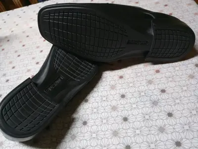 Zapatos de vestir negros para hombre Nuevos sin us - miniatura 3