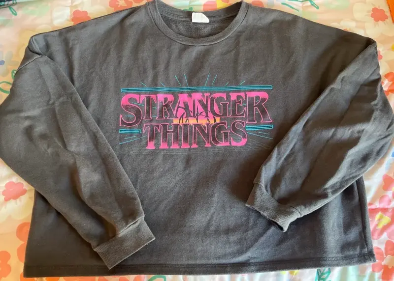 Polerón Stranger Things gris unisex