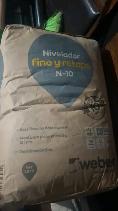 Nivelador fino y retape Weber N-10 para pisos - miniatura 1