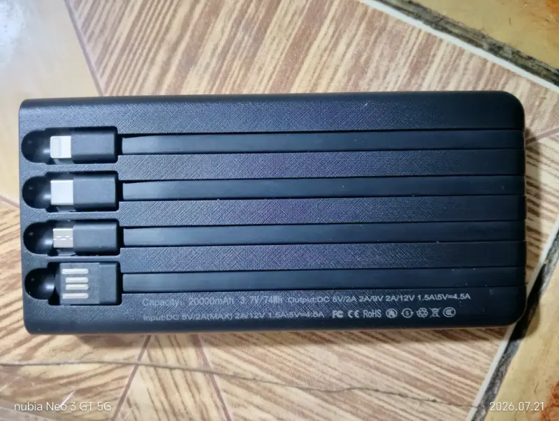 Cargador solar portátil con pantalla LED - 3