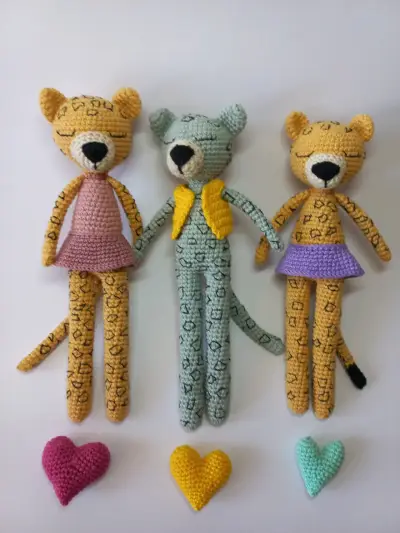 Muñeco de peluche leopardo tejido a mano - miniatura 3