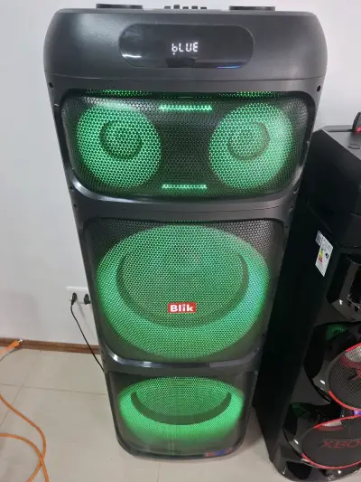 Parlante Bluetooth Blik con luces LED - miniatura 2