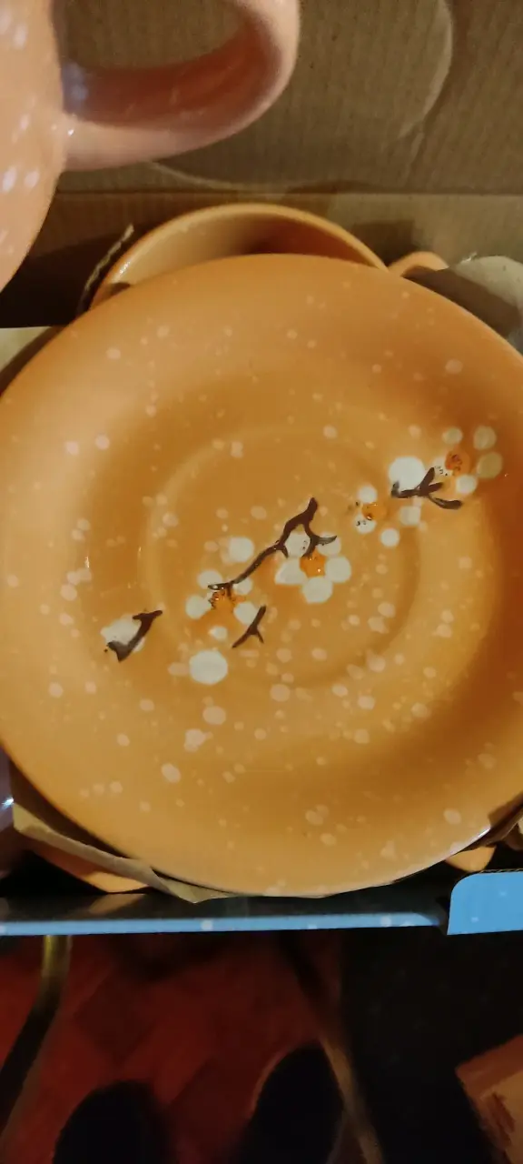 Taza de cerámica con diseño floral - 2