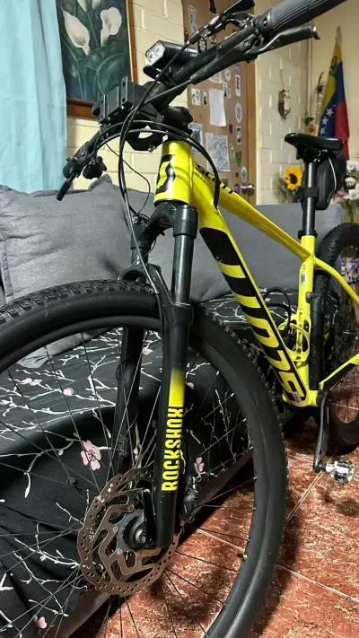 Bicicleta Scott Scale 970 MTB - miniatura 3