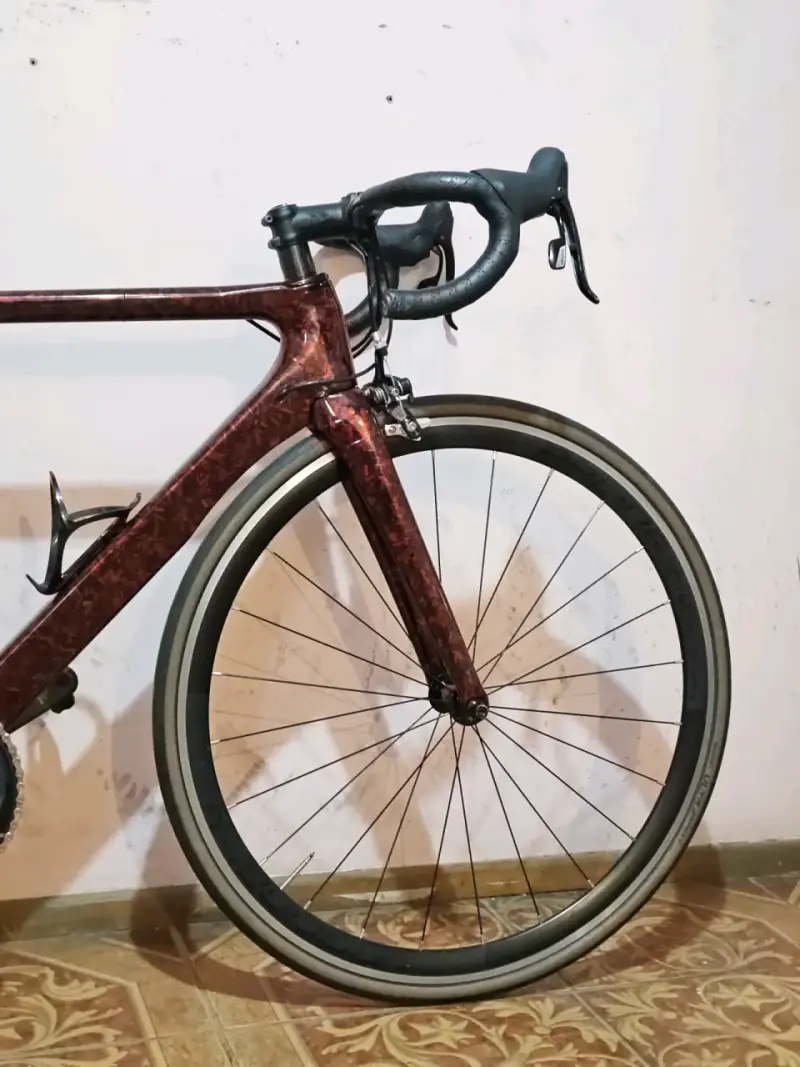 Bicicleta de carretera de carbono en excelente estado - 2