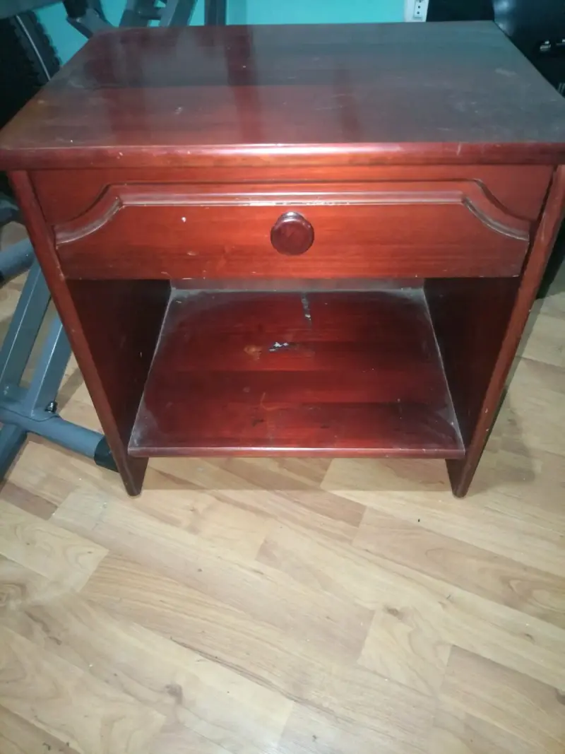 Velador de madera con cajón y puerta - 2