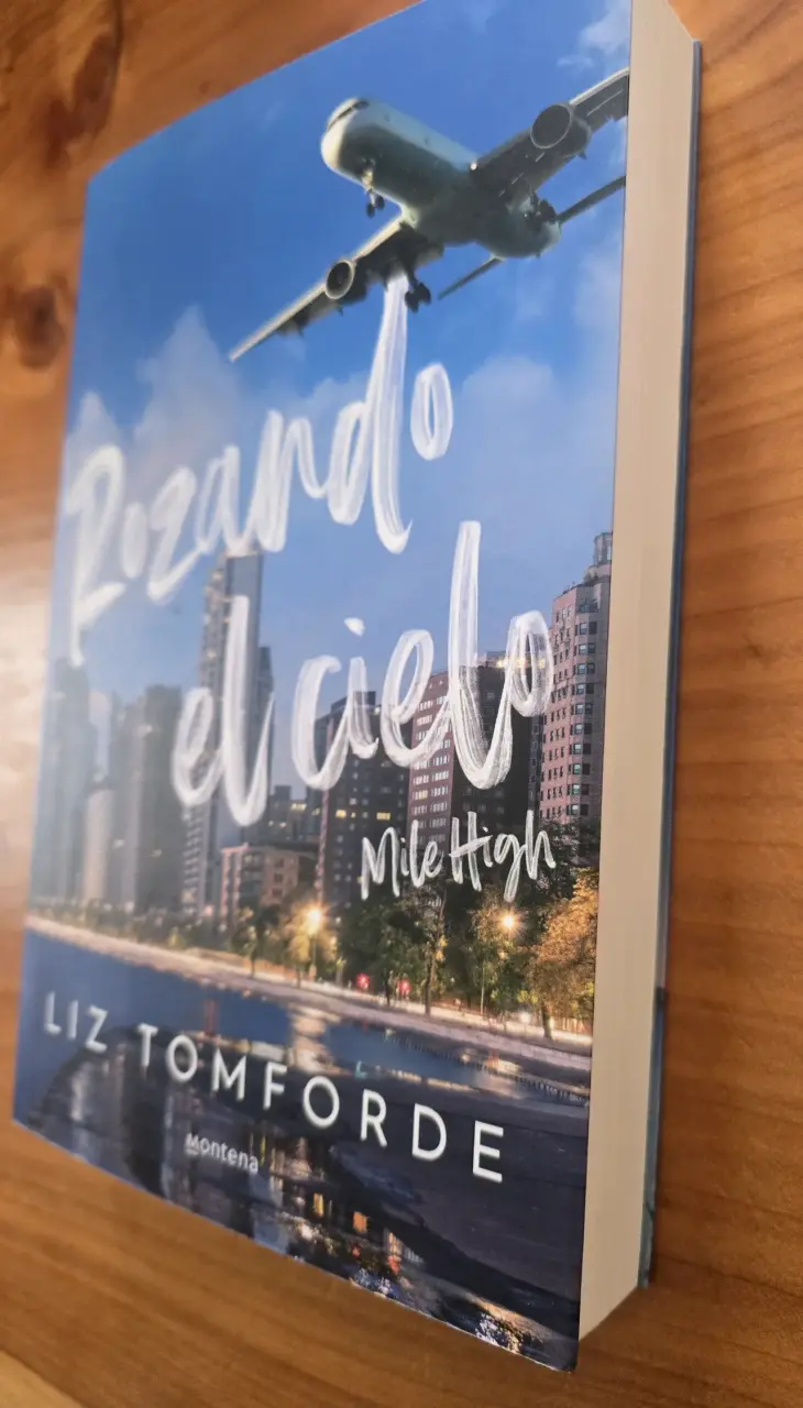 Libro 'Rozando el Cielo' de Liz Tomforde - 3