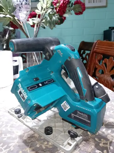 Sierra Circular Makita 36V con Baterías Incluidas - miniatura 4