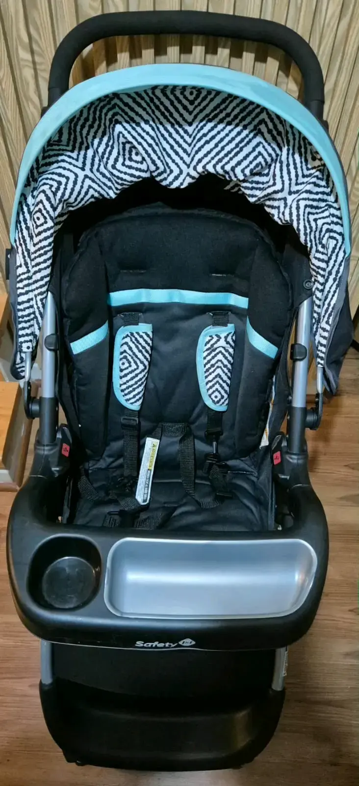Coche de bebé Safety 1st con diseño moderno - 1