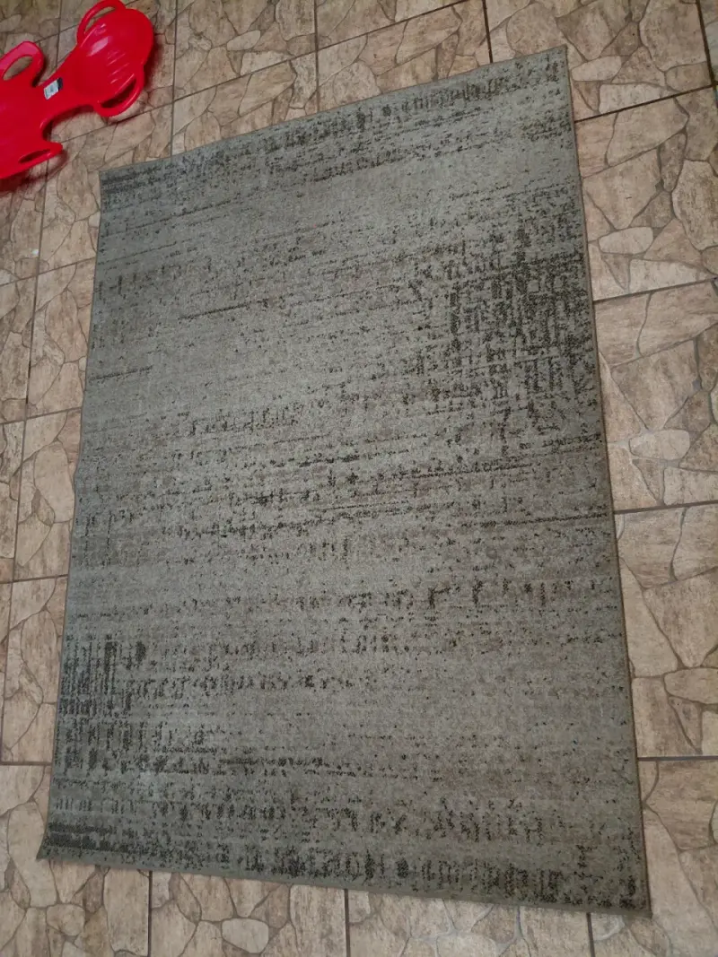 Alfombra grande gris moderna