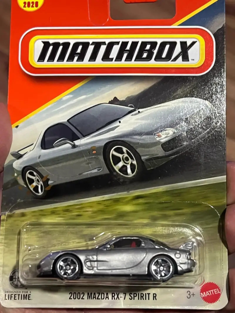Auto a escala Matchbox Mazda RX-7