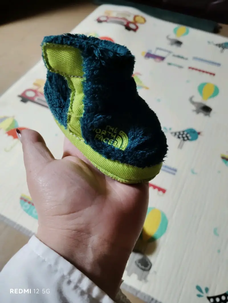Botines de bebé azul y verde con forro polar - 2