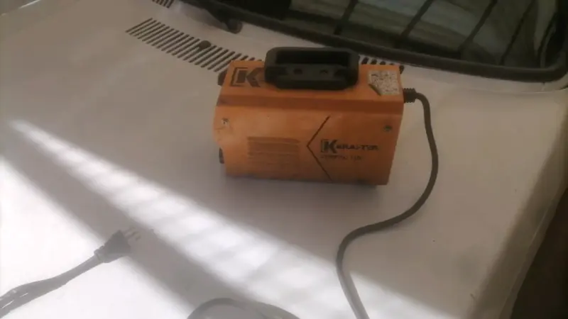 Soldadora Krafter Compac 135C portátil