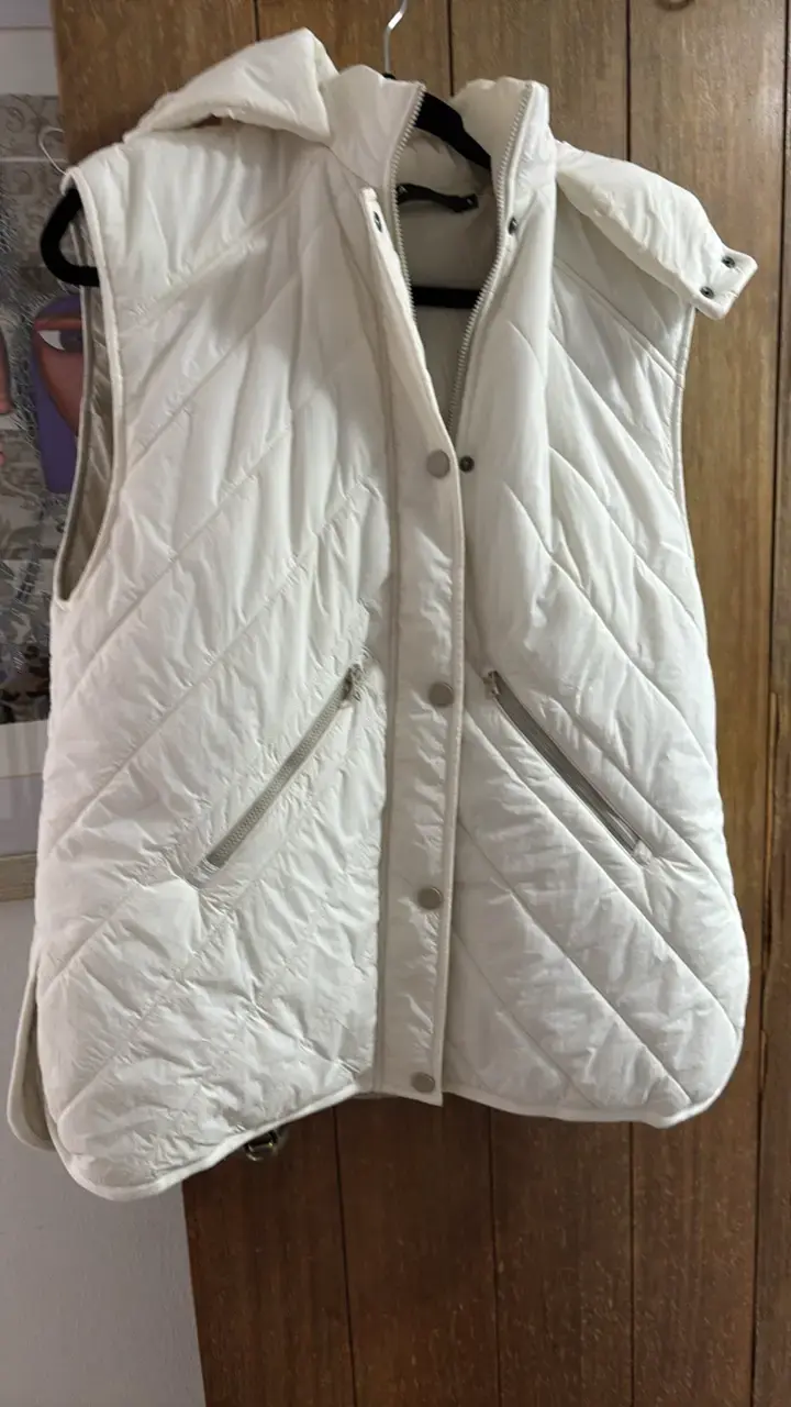 Parka acolchado sin mangas blanco con capucha - 3