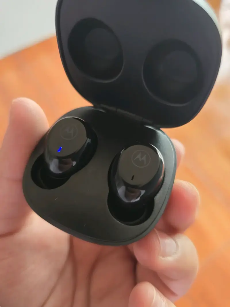 Auriculares Inalámbricos Motorola Negros - 1