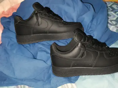 Zapatillas negras Nike Air Force 1 - miniatura 1
