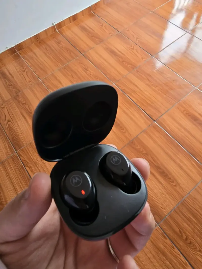 Auriculares Inalámbricos Motorola Negros - 3