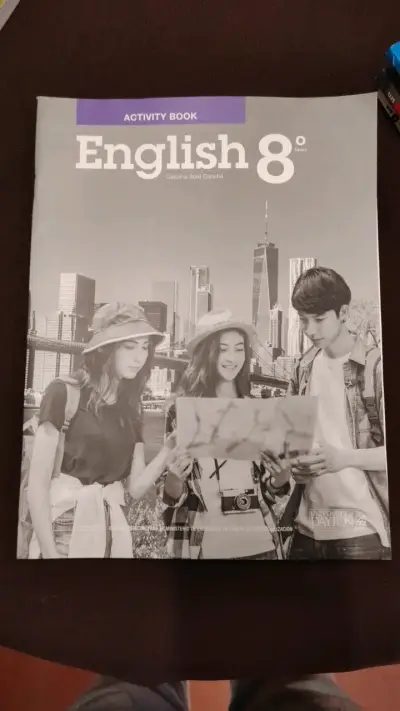 Libro de actividades de inglés 8° básico - miniatura 1