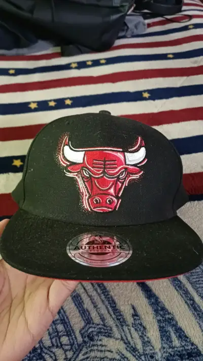 Gorra negra NBA Chicago Bulls auténtica - miniatura 1