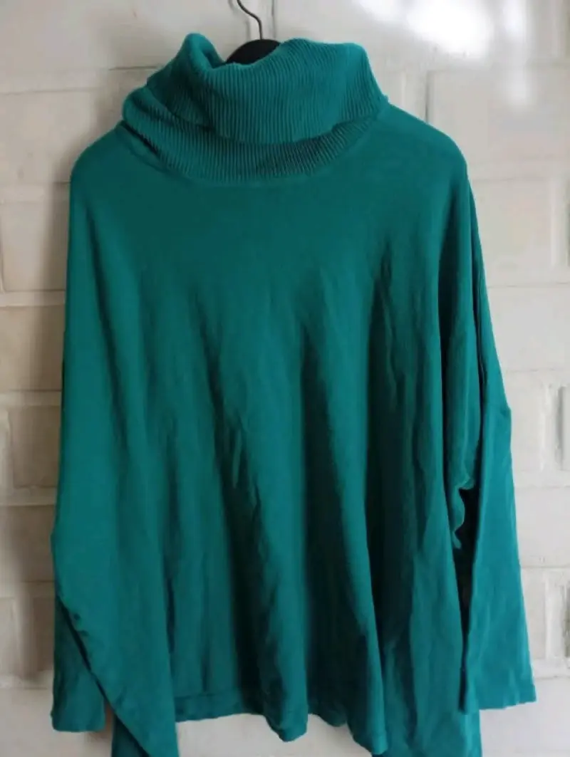 Suéter de cuello alto verde para mujer - 4