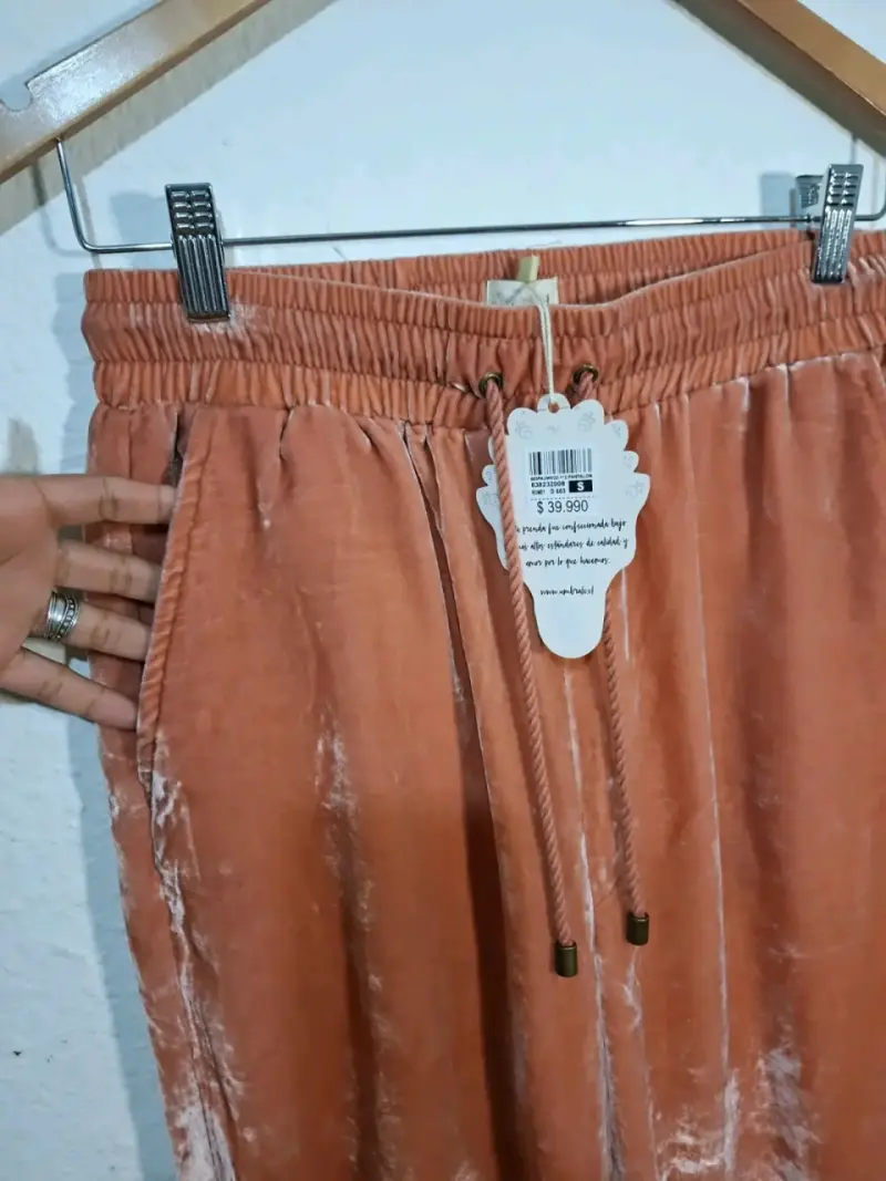 Pantalones de terciopelo color terracota para mujer - 4