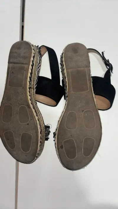 Sandalias Negras con mostacillas - miniatura 3