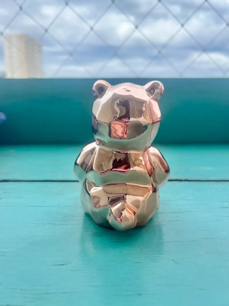 Figura decorativa de osito metálico rose gold - 3