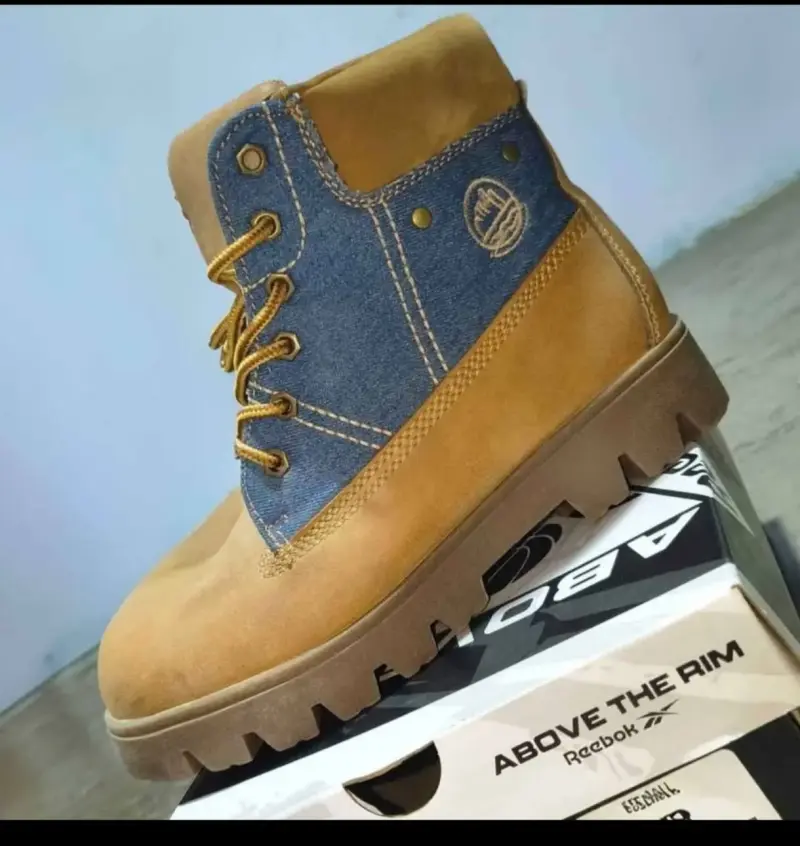 Botas con diseño denim y cuero - 1