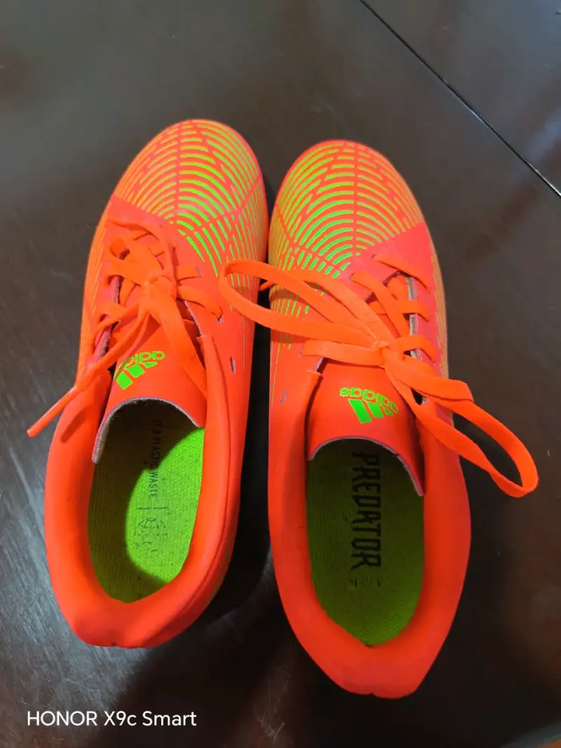 Zapatillas de fútbol Adidas Predator talla 37