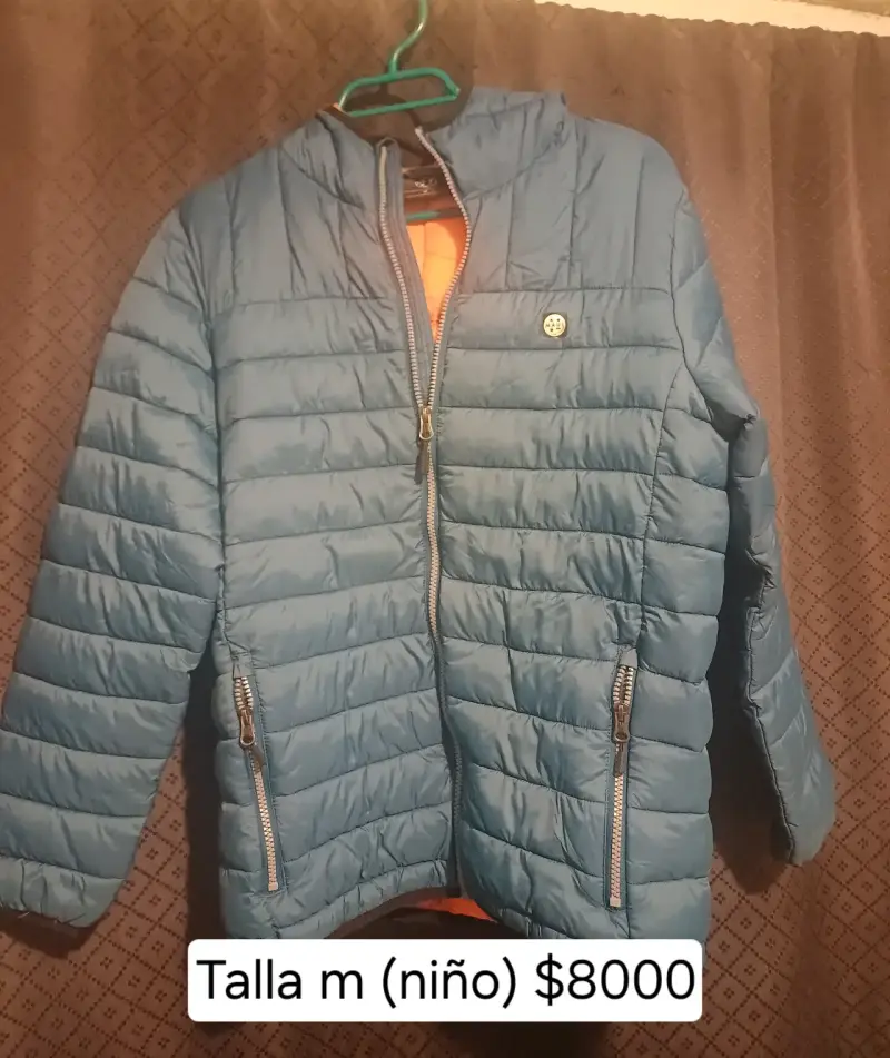 Chaqueta acolchada azul para niño talla M