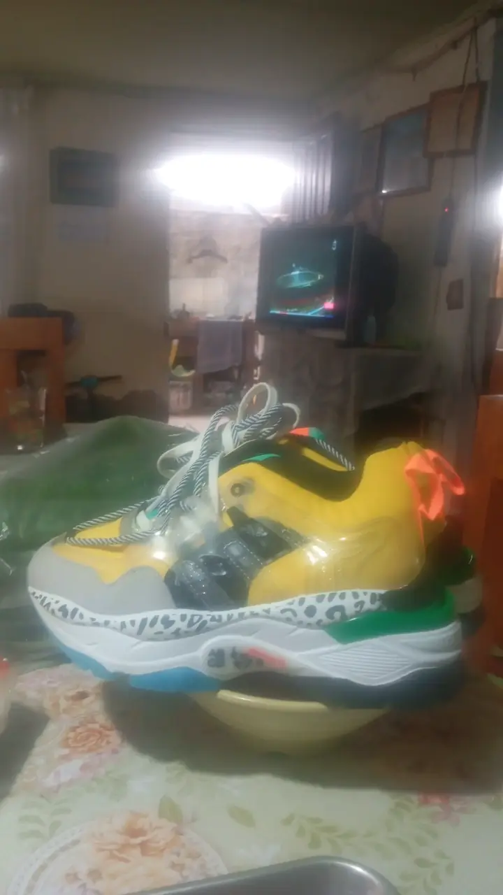 Zapatillas deportivas coloridas para hombre