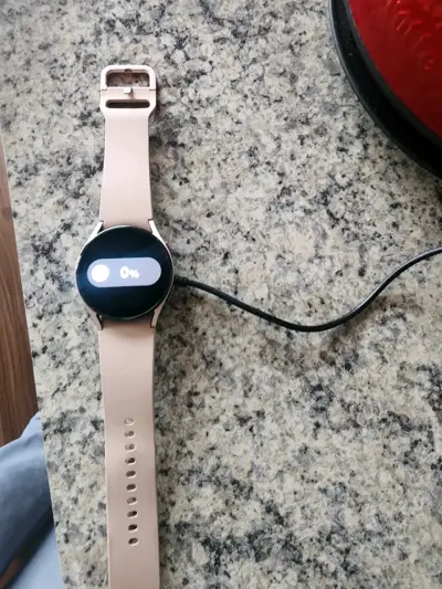 Samsung galaxy watch  4 carga completa - miniatura 5