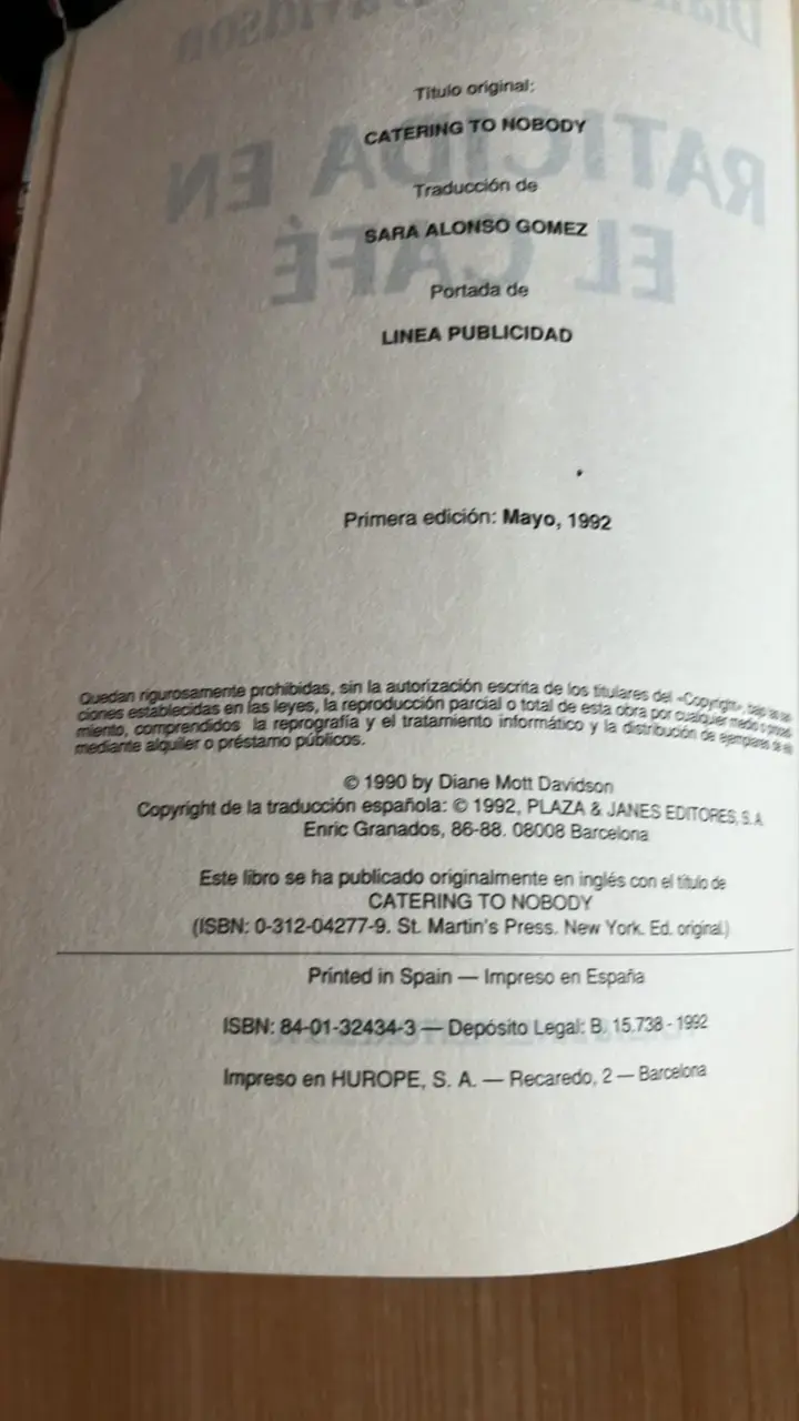 Libro 'Raticida en el Café' de Diane Mott Davidson - 3