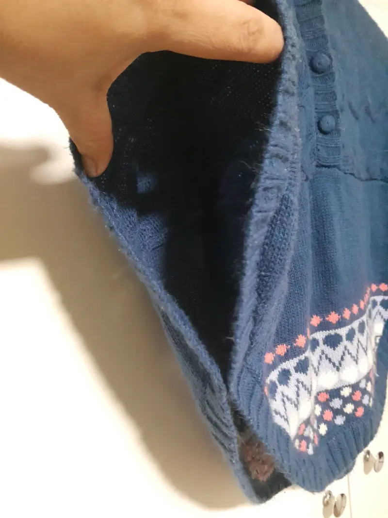 Poncho de lana azul con capucha para niños - 3
