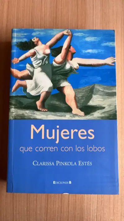 Libro Mujeres que Corren con los Lobos de Clarissa Pinkola Estés - miniatura 1