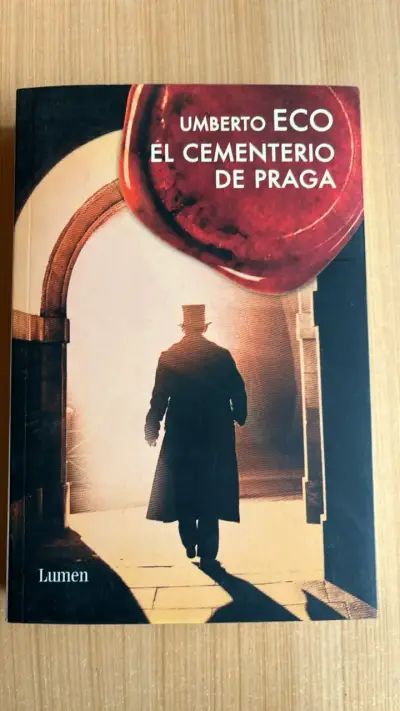 Libro 'El Cementerio de Praga' de Umberto Eco - miniatura 1