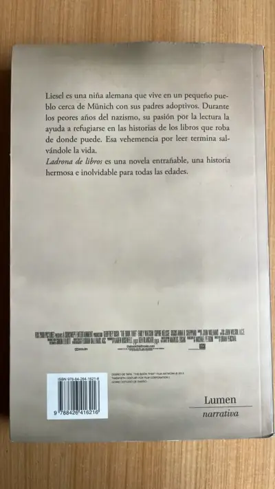 Libro 'La Ladrona de Libros' de Markus Zusak - miniatura 2